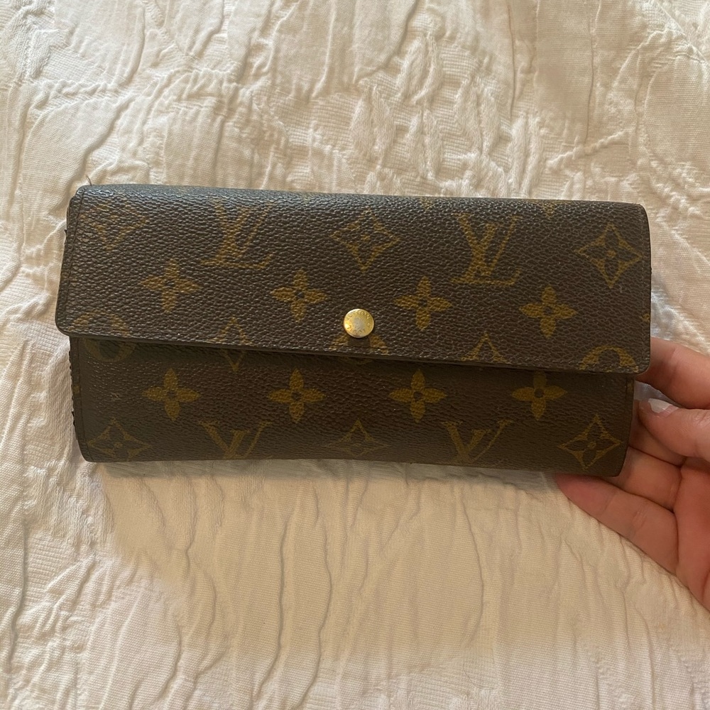 Authentic Sarah LV wallet